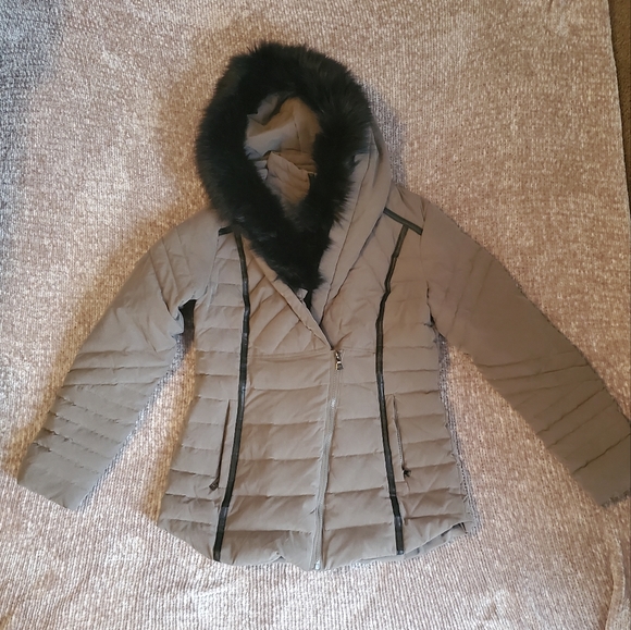 Express Hooded (MINUS THE) Leather Trim Puffer Coat - Picture 4 of 11